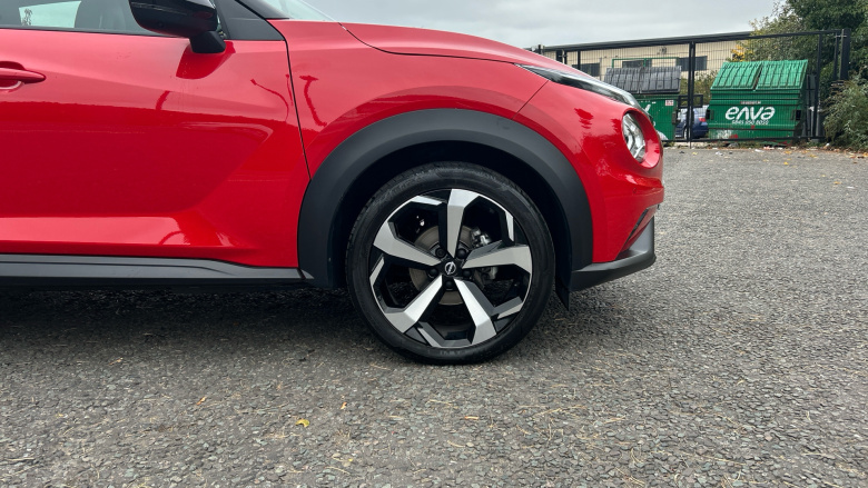 Nissan Juke 1.0 DiG-T 114 Tekna 5dr DCT Petrol Hatchback